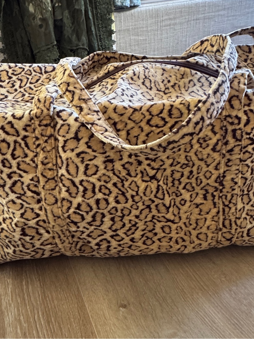 Vintage B’s Purses Y2K Leopard Print Plush Weekender Duffel Bag